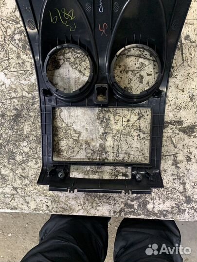 Консоль центральная Nissan Qashqai J10