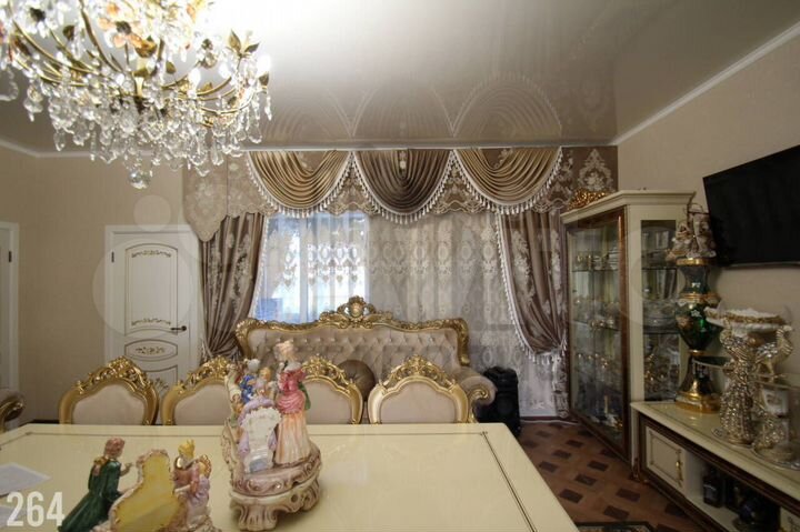 4-к. квартира, 116 м², 2/5 эт.