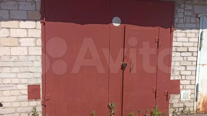 Гараж, > 30 м²