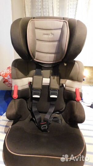 Детское автокресло от 1 до 7 лет