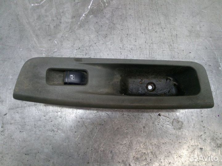 Кнопка стеклоподъемника задняя правая Chevrolet