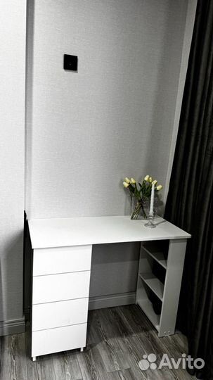 Стол письменный