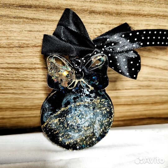 Набор елочных игрушек из эпоксидной смолы