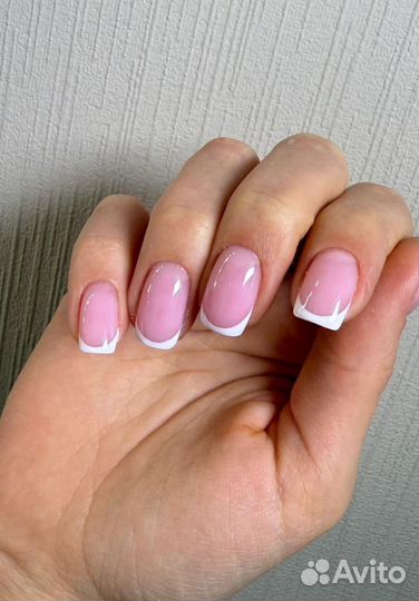 Маникюр и педикюр