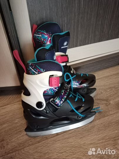 Продам коньки детские хоккейные