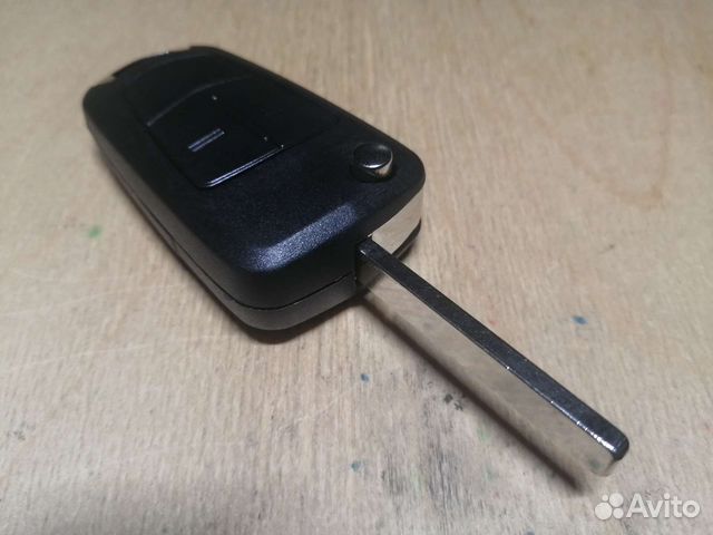 13.387.369 Опель Корса Д выкидной чип ключ