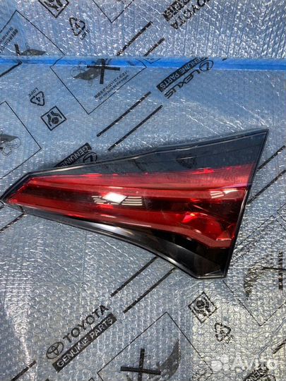 Фонарь задний правый Toyota Rav4 2015