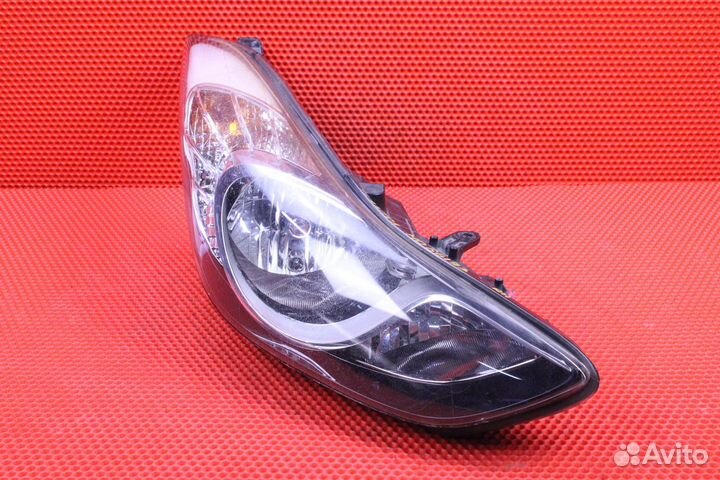 Фара правая Hyundai Elantra MD G4FG 92102-3X010