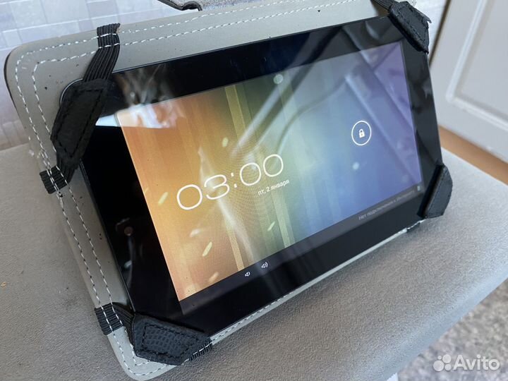 Планшетный компьютер texet TM-7024