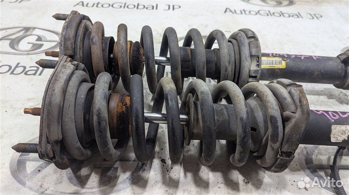 Амортизатор/стойка передняя правая Jeep Commander