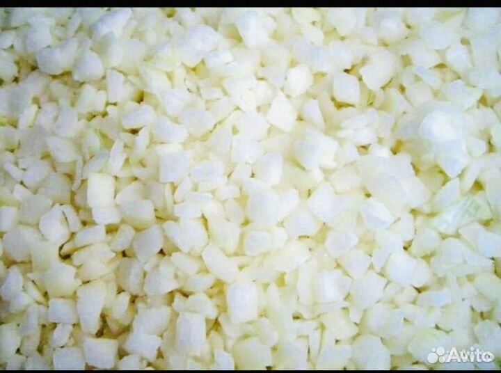Лук резанный кубиками