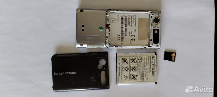 Sony Ericsson T700