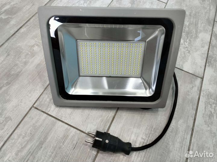 Светодиодный прожектор IEK 100 вт