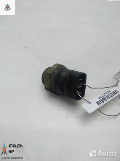 Датчик температуры Volkswagen Passat B3 1992