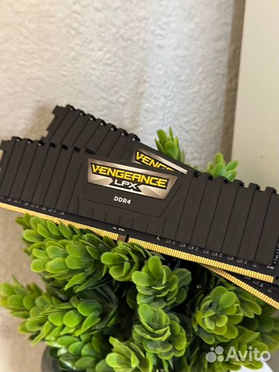 Оперативная память DDR4 3200Mhz 2x8Gb Corsair