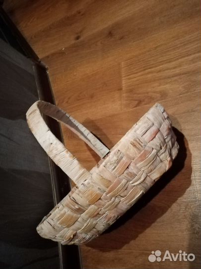 Плетеные корзинки, тарелки, сумка