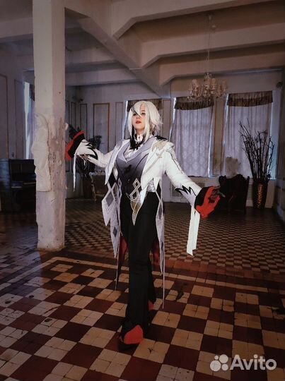 Косплей костюм Арлекино Геншин