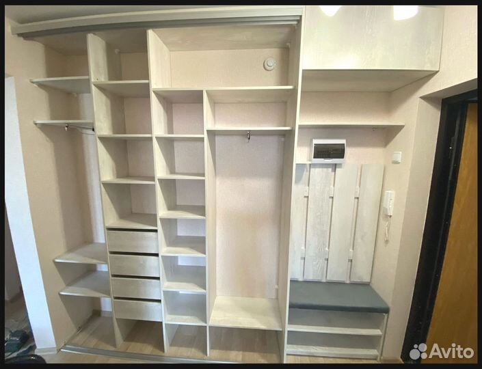 Шкаф в прихожую 4 дверный
