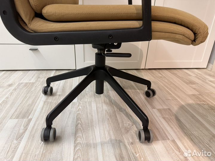 Кресло для компьютера