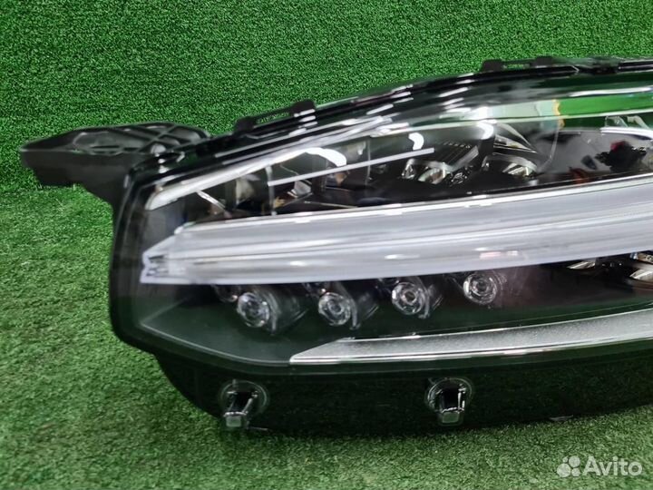 Фара левая Volvo XC90