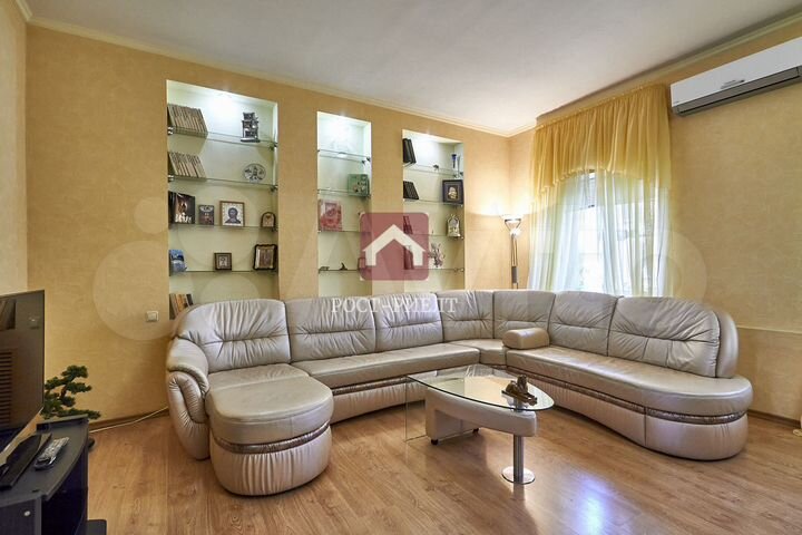 Дом 164,2 м² на участке 6,5 сот.