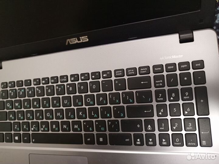 Ноутбук asus