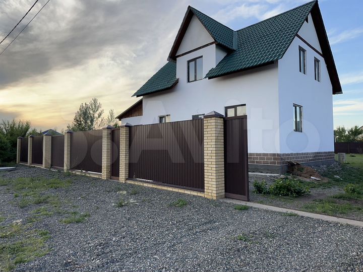 Коттедж 151,6 м² на участке 12 сот.