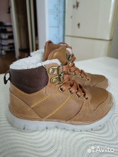 Обувь для мальчика пакетом 25 26