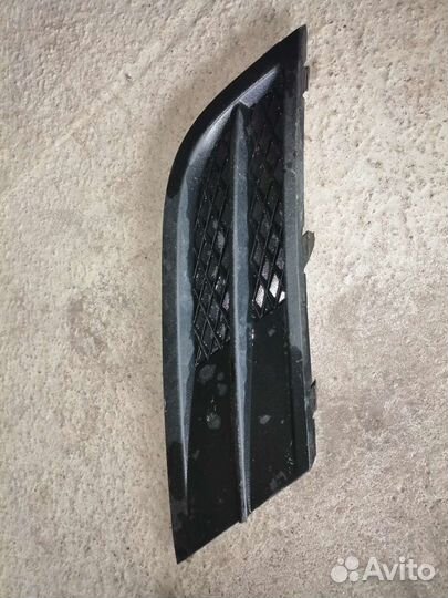 Заглушка бампер перед vw jetta 6 рестайл