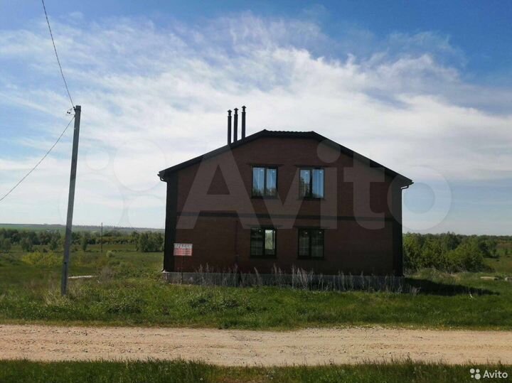 Дом 200 м² на участке 23 сот.