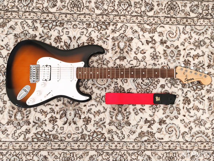 Fender squier stratocaster 2022