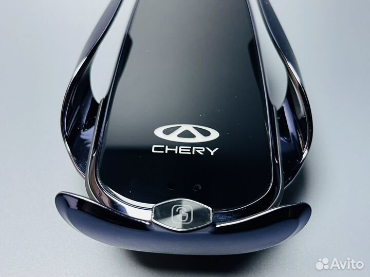 Держатель для телефона в машину Chery