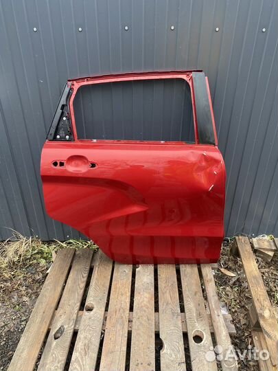 Задняя правая дверь LADA xray