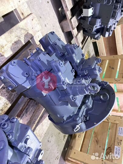 Основной насос Hitachi ZX200-3F 9262320