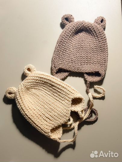 Комплект шапка и пинетки для новорожденного