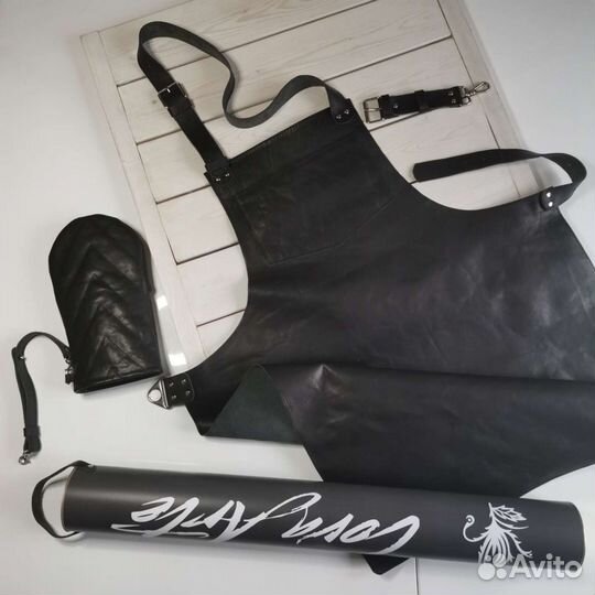 Фартук в тубусе. Нат.кожа