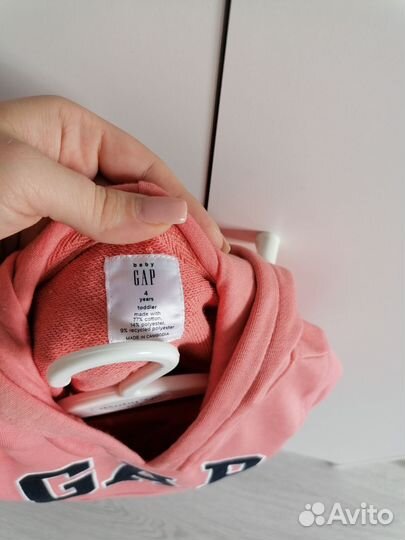 Новый костюм gap на девочку 98 104