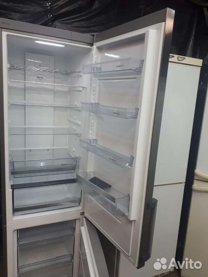 Холодильник Gorenje full no frost