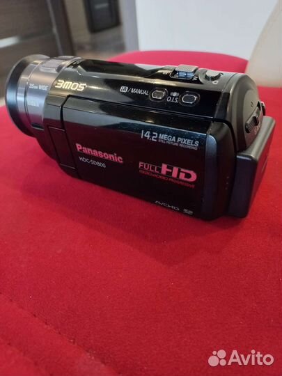 Цифровая видеокамера Panasonic Full HD HDC-SD800