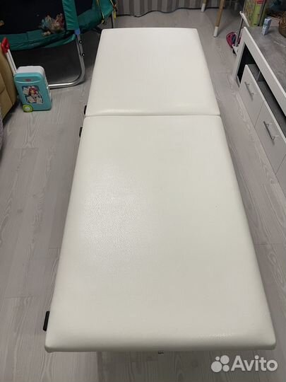 Кушетка косметологическая