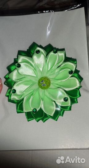 Резинки и заколки для волос