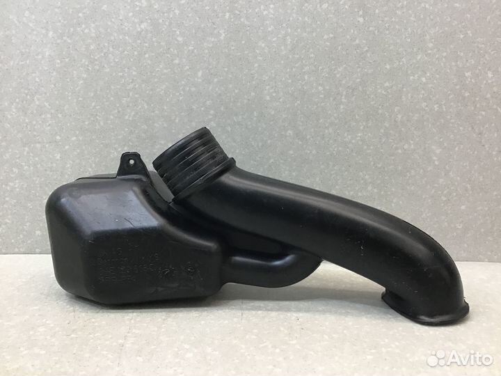 Резонатор воздушного фильтра Skoda Rapid 2013-2020