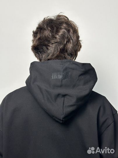 Zip-худи на замке Vetements