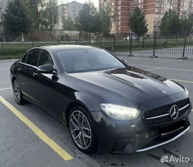 Аренда Mercedes E200 для под такси