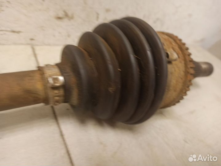 Привод передний левый