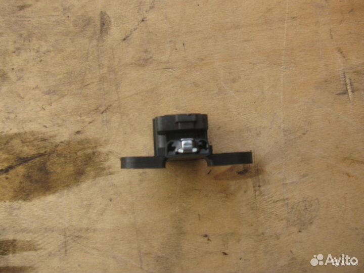 Датчик положения вала Mitsubishi Lancer 9 Pajero 3