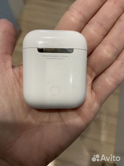 Беспроводные наушники apple airpods 1