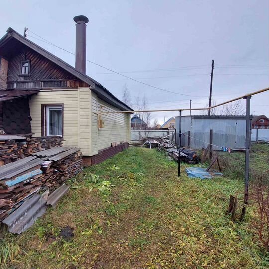 Дом 35 м² на участке 5,5 сот.