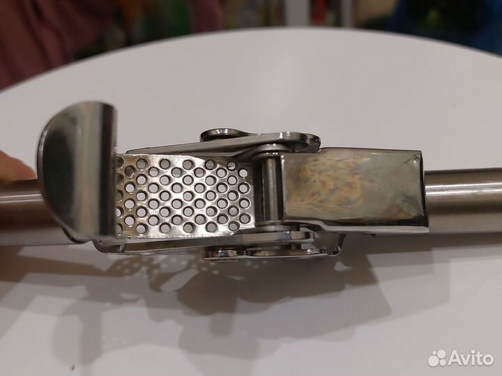 Чеснокодавилка Rosle