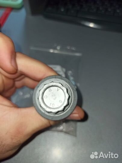 Болт шкива к/в VW Polo 1.6 cfna N91048601 VAG